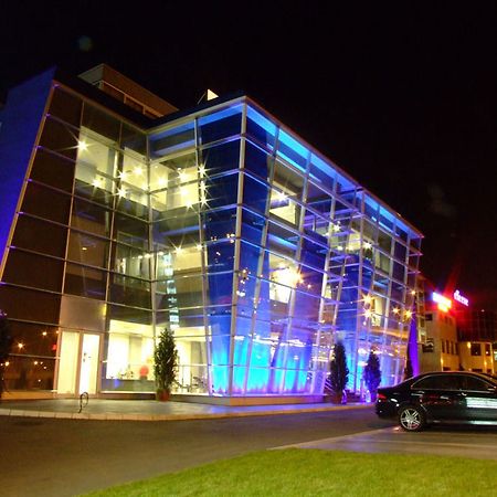 Hotel Metropolitan By Belgrade Arena Exterior photo