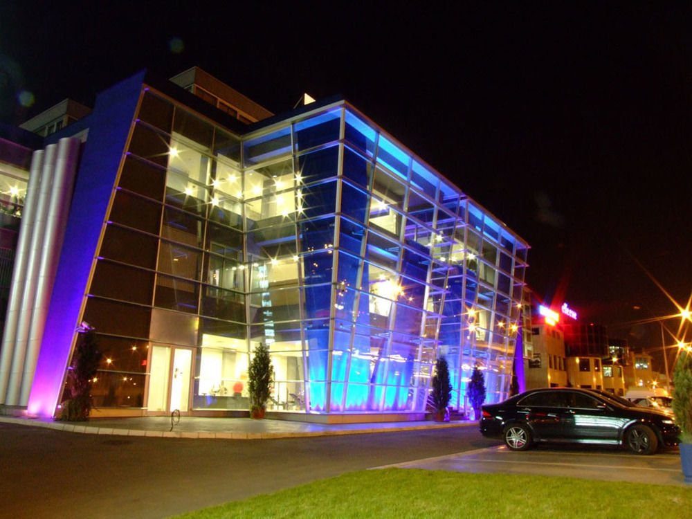 Hotel Metropolitan By Belgrade Arena Exterior photo